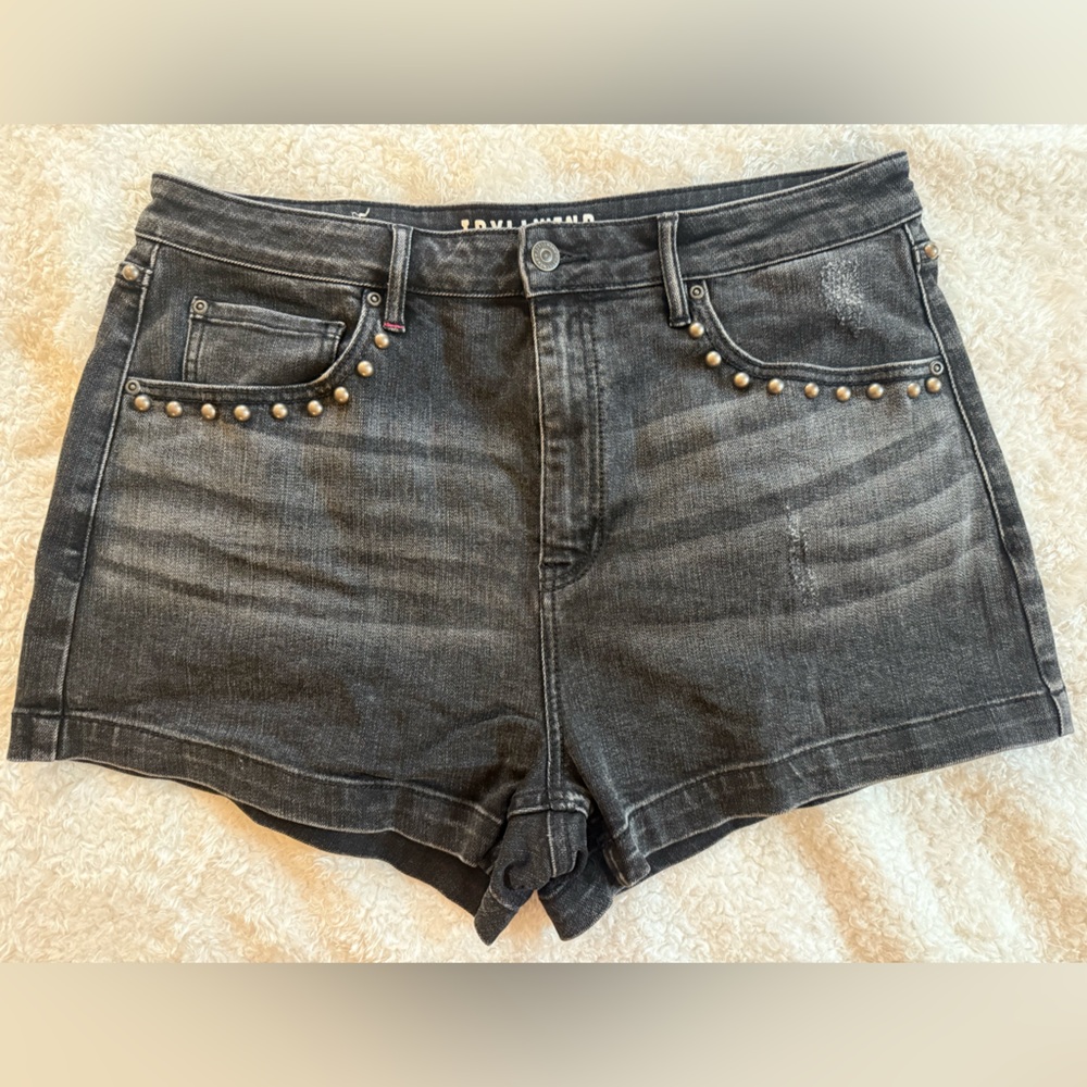 Idyllwind Black Studded Jean Shorts